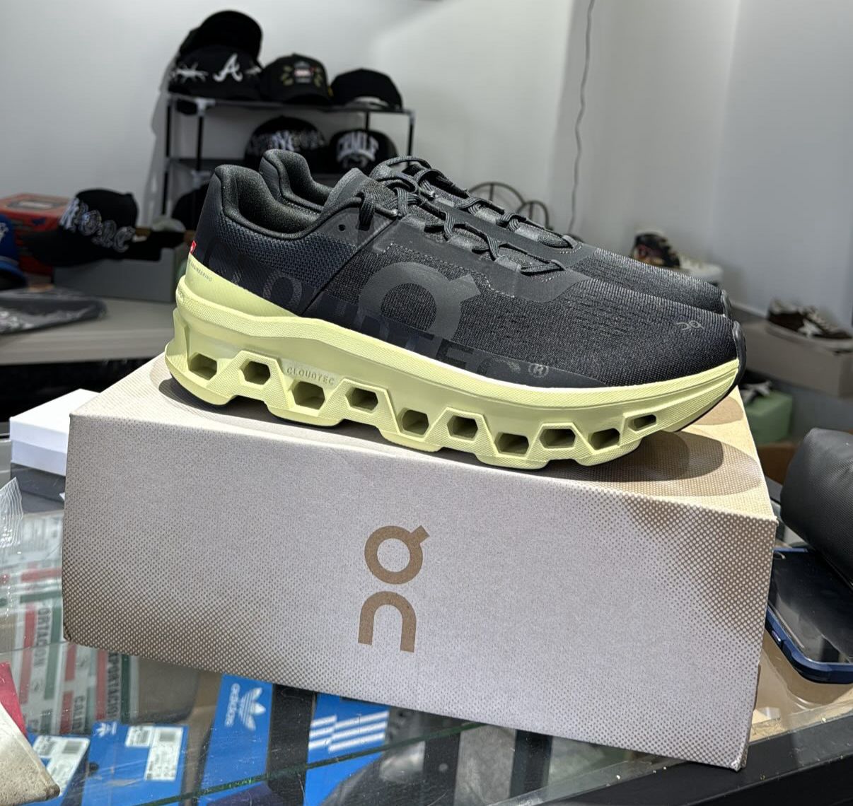 On Monster Black/Green